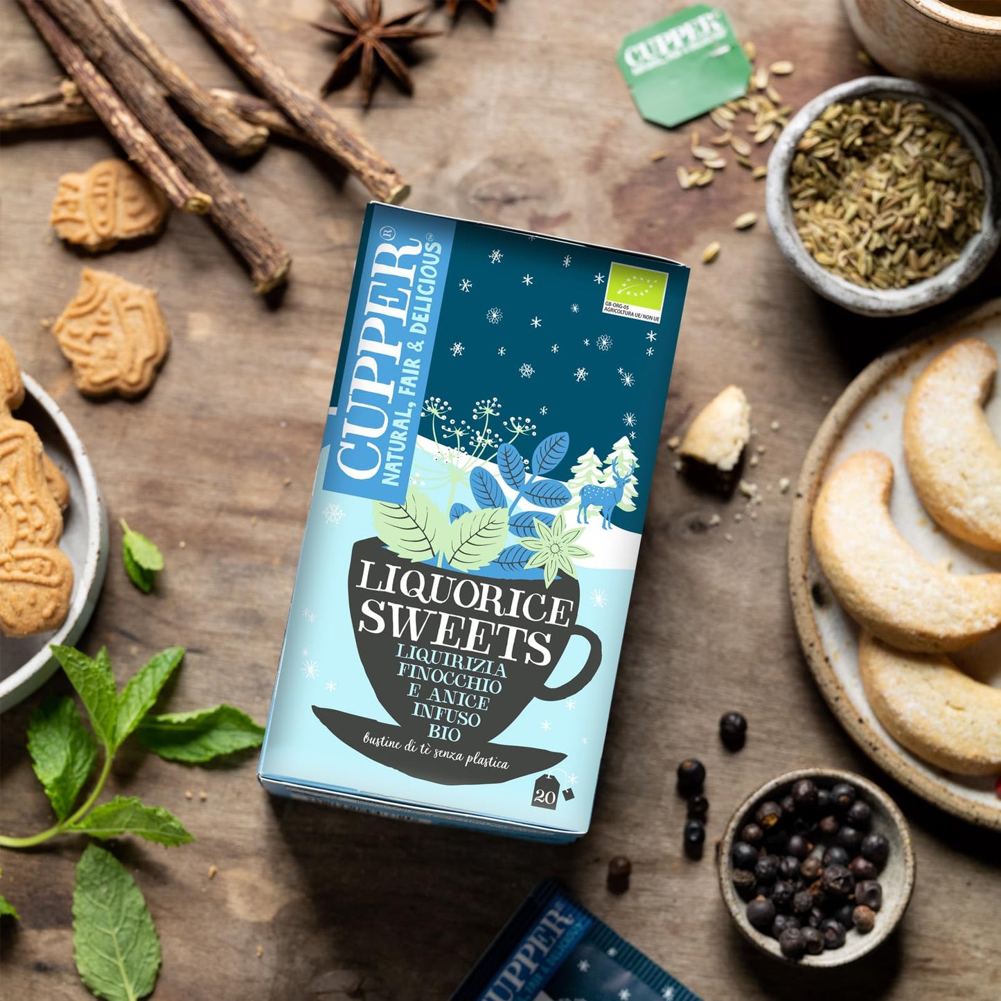 CUPPER Infuso Biologico Winter Liquorice Sweets, Tisana con Liquirizia, Menta Piperita e Anice Stellato, Tisane Natalizie, Filtri 100% Biodegradabili, Confezione da 20 Bustine